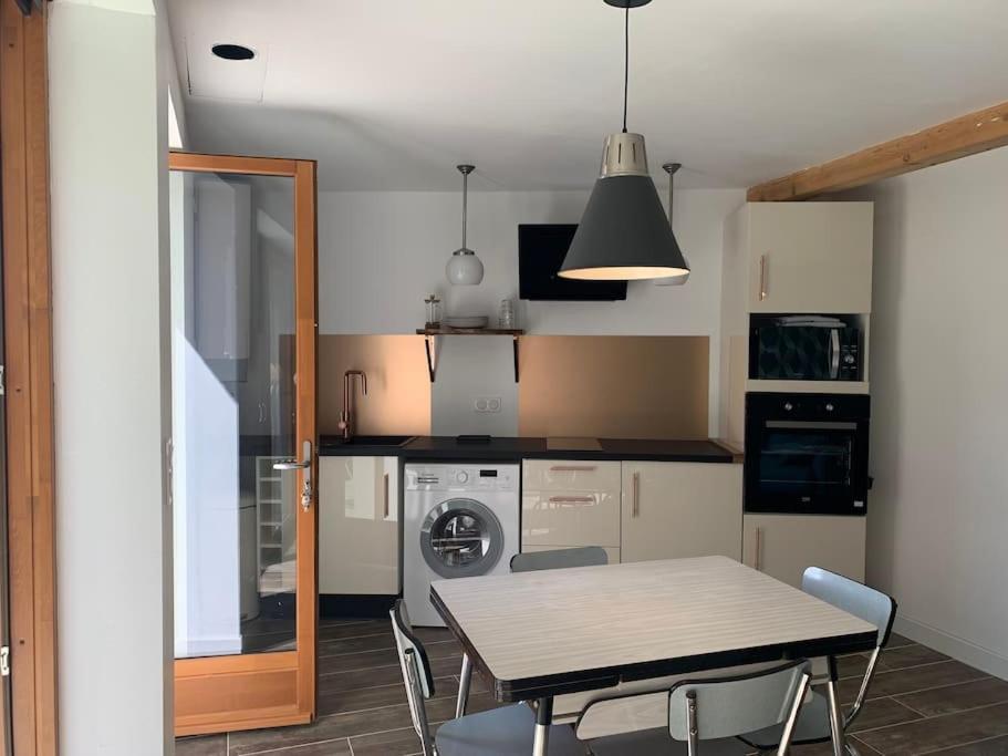 Les Deux Oliviers Holiday home